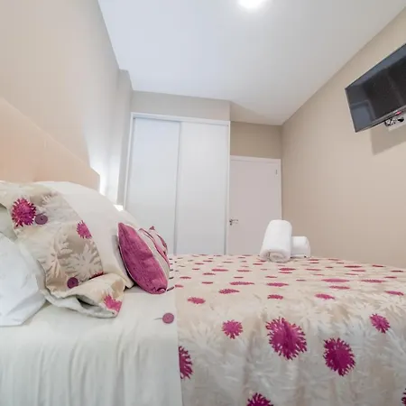 Loft Cabanelas Apartament